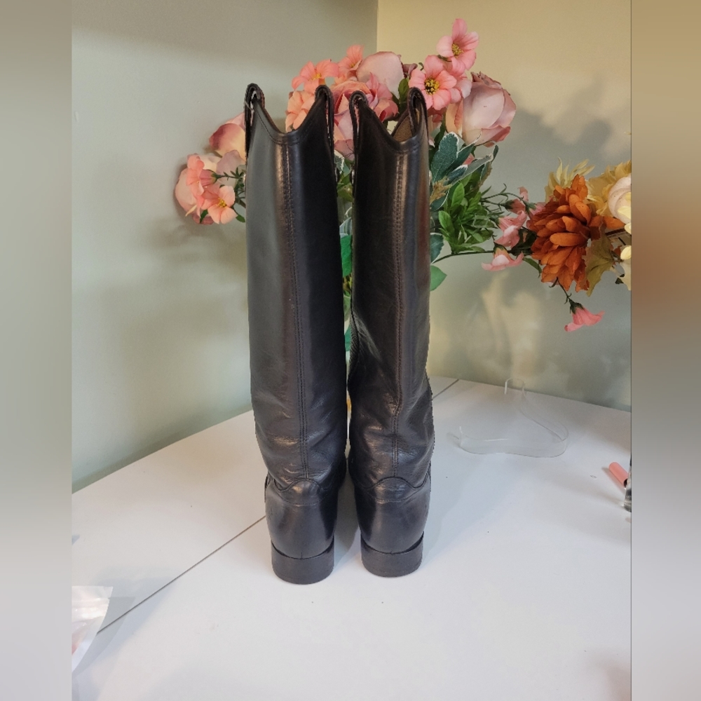 Frye Melissa leather riding boots. Gorgeous 7 - Picture 4 of 10